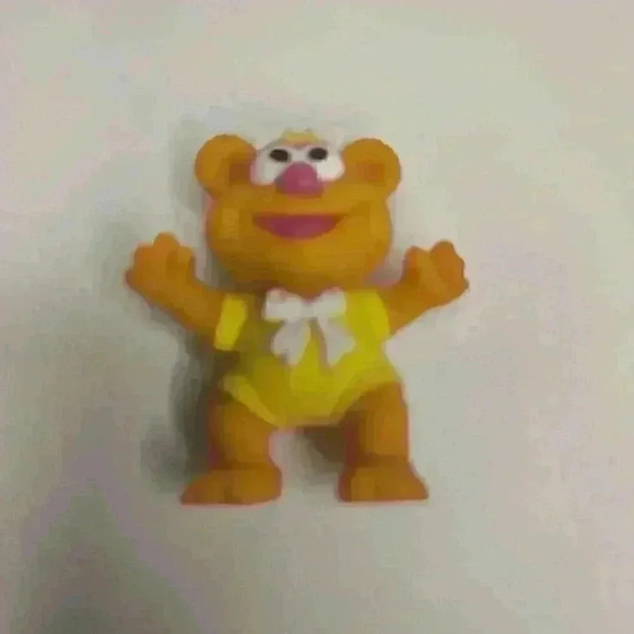 Muppet Babies PVC Fozzie Bear 2" Figure - 1986 Vintage - Picture 2 of 3